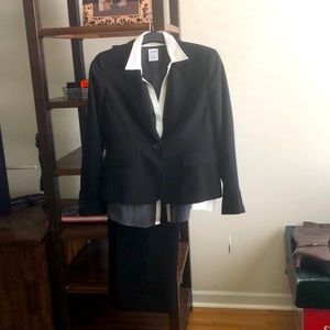 2 pc Kasper Suit- Black w/one button